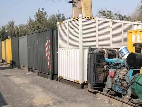 仁寿200KW柴油发电机机组每小时油耗是多少?